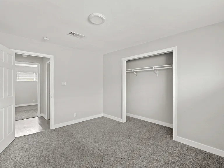 7815 Glass St — Photo 8