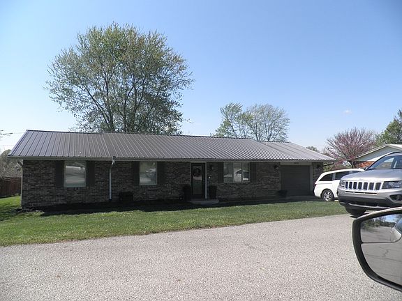 3rd image of 2451 Meadow Ridge Dr