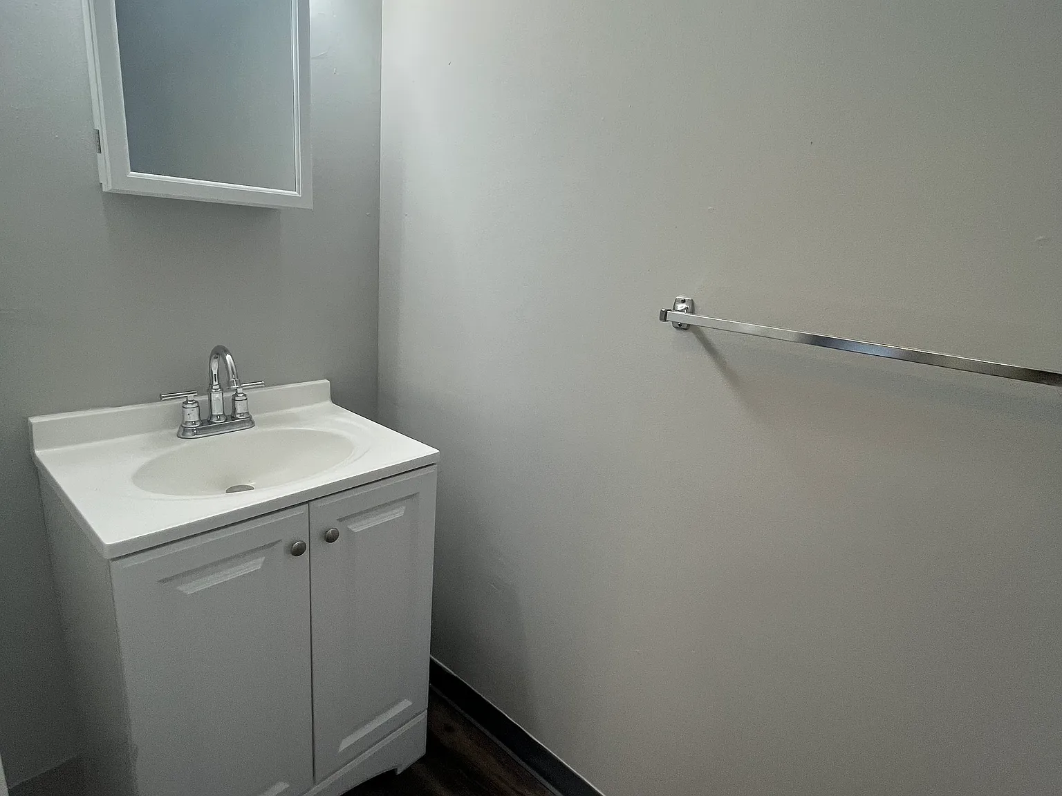 2 bed, 1.5 bath, 1216 sqft, $2,200 — Photo 3