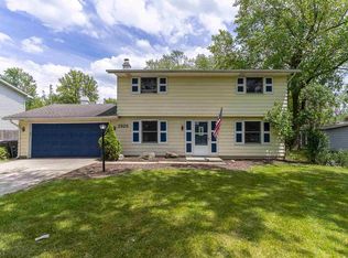 2928 Reed Rd, Fort Wayne, IN 46815