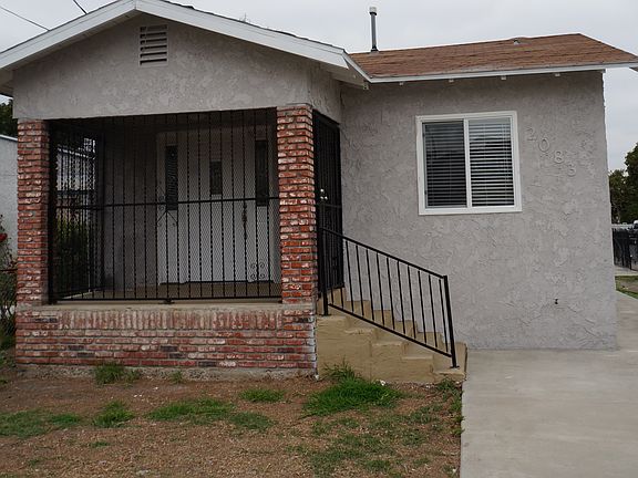 2nd image of 2083 Santa Ana N