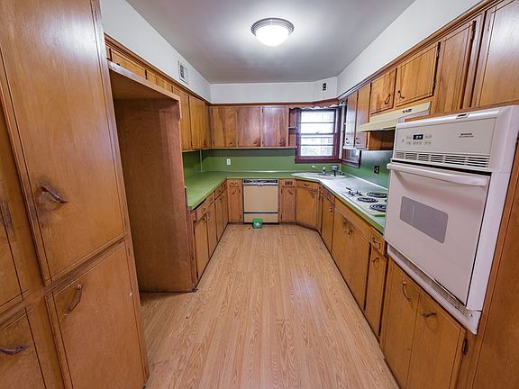 3rd image of 3332 Malatche Dr