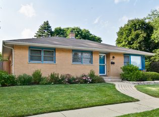 704 Crane Blvd, Libertyville, IL