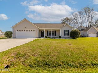 511 SW Ridge Dr, Richlands, NC 28574