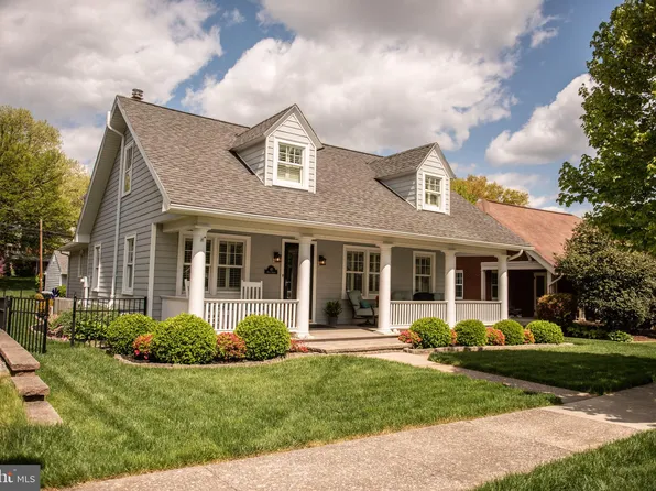 45 Maple Ave, Hershey, PA 17033