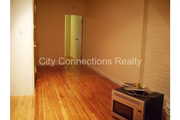 Rented by City Connections Realty | media 17
