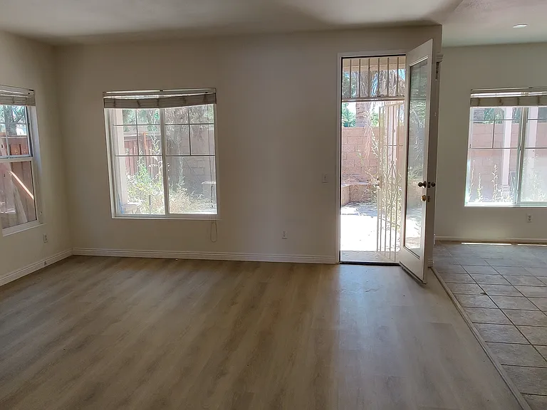 1636 Gilliam Ct — Photo 32