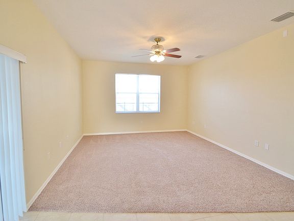 4th image of 705 Sandy Hills Ave