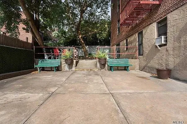 Sold by Nest Seekers International | media 15