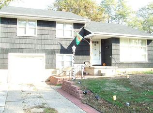 106 Valley Run Dr, Cherry Hill, NJ 08002