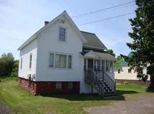 57329 10th St, Calumet, MI 49913