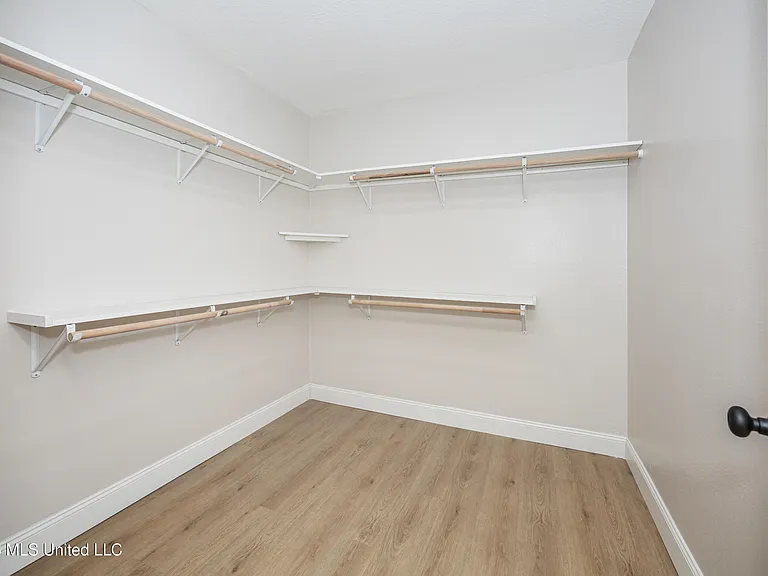 106 Booth Cir — Photo 21
