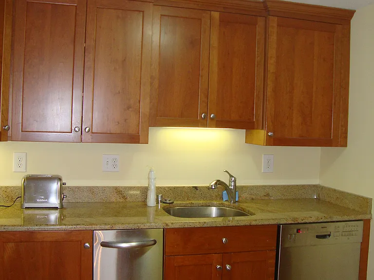 271 Beacon St #2 — Photo 10