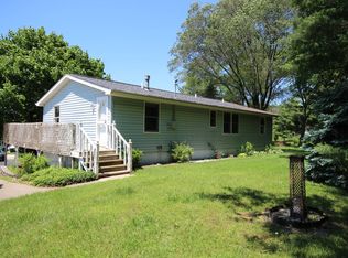 32721 Haley Rd, Dowagiac, MI 49047