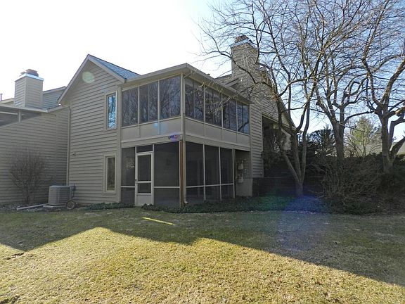 3rd image of 1911 Cross Bend St NE