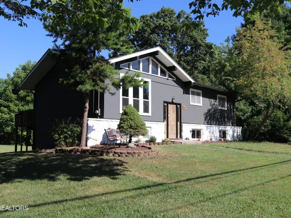 9045 Shallowford Rd, Knoxville, TN 37923