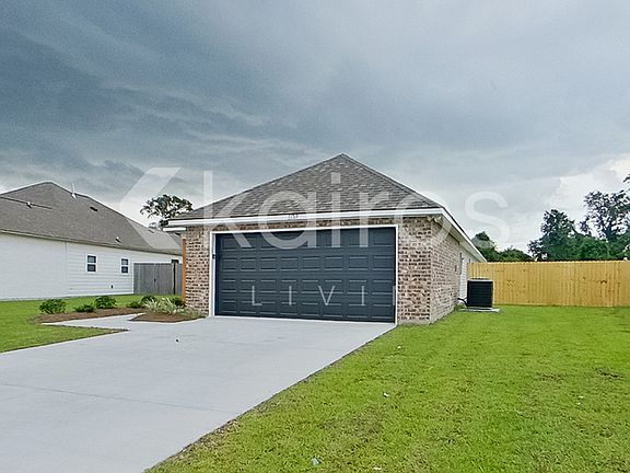 3rd image of 13769 Pinyon Dr