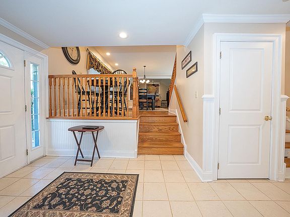 5th image of 2515 Parke Ln