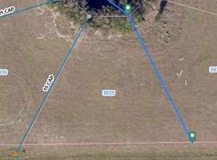 3935 NW 40th Ln, Cape Coral, FL 33993