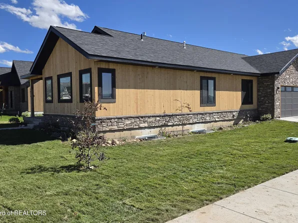 1015 Iroquois Ave, Driggs, ID 83422