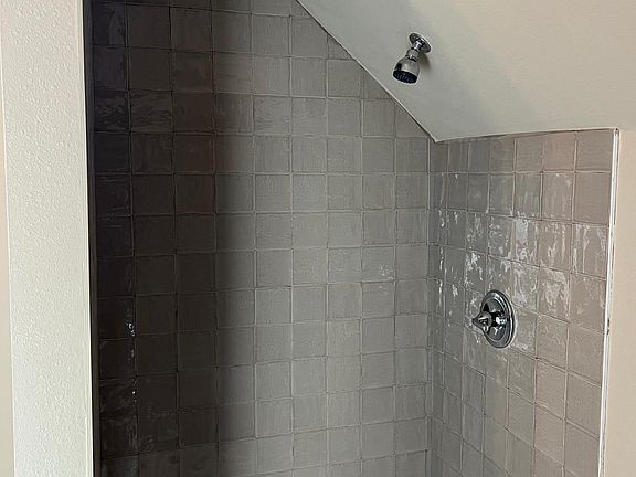 2nd image of 1010 S 15th St