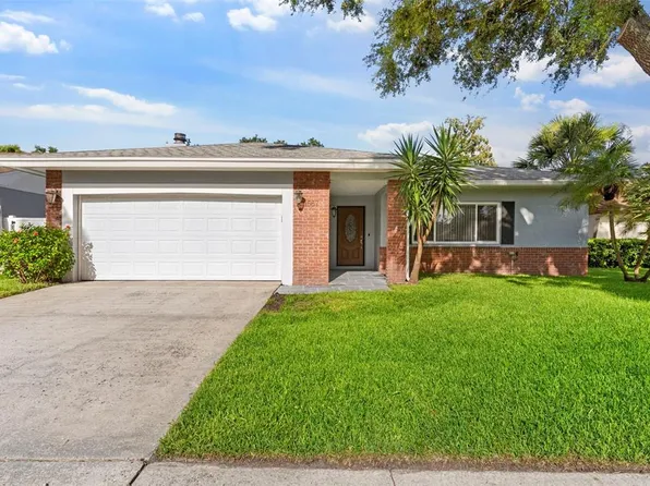 1667 E Orangeside Rd, Palm Harbor, FL 34683