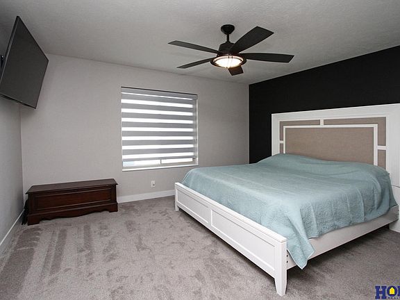 3rd image of 4120 W Hub Hall Dr