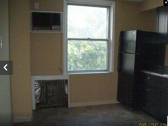 4th image of 29 Wales Ave