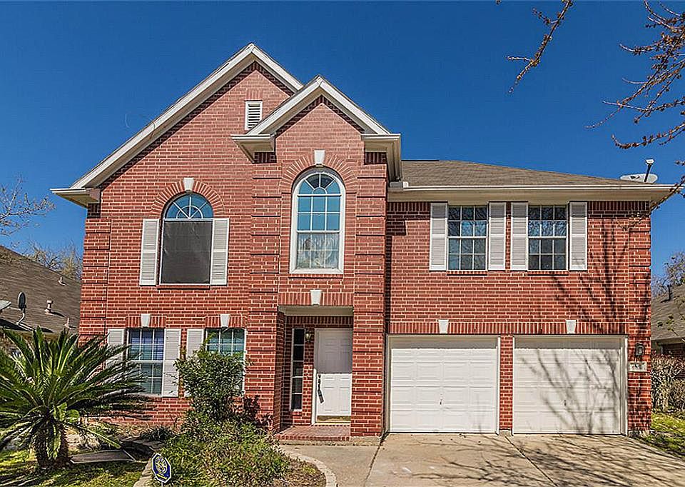 1st image of 6102 Villa Hills Dr