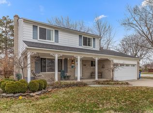 27730 Yvette Dr, Warren, MI