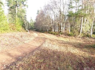 801 E Greenburg Ln, Belfair, WA 98528