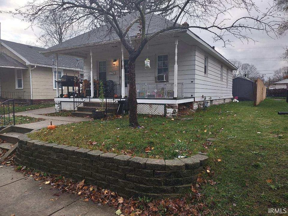 2nd image of 1209 N Adams St