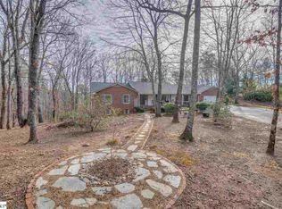 211 Mountain View Dr, Columbus, NC 28722