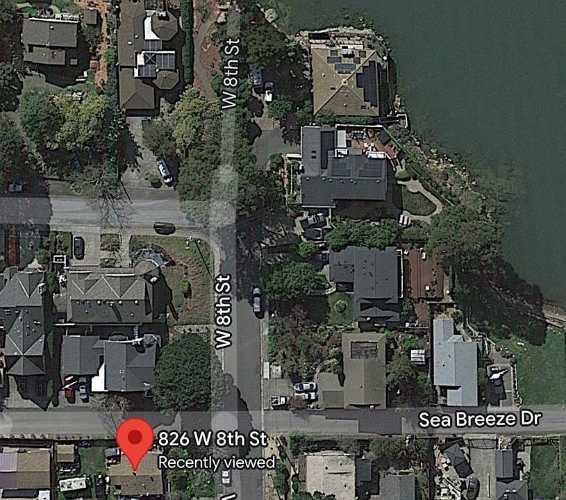 2nd image of 826 W 8th St