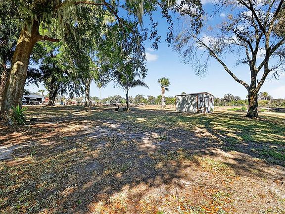 3rd image of 34245 Rosa Ln