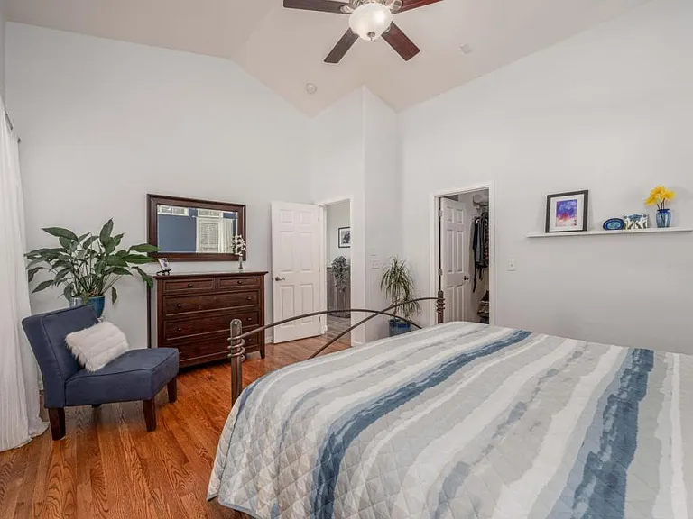 4220 Ravenna Pl — Photo 21