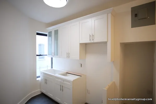 Rented by Bohemia Realty Group | media 9