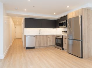 727 Yates St #313, Victoria, BC V8W 1L6