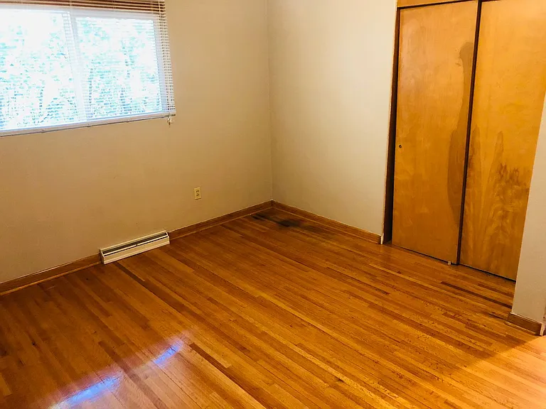 417 11th Ave SE — Photo 5