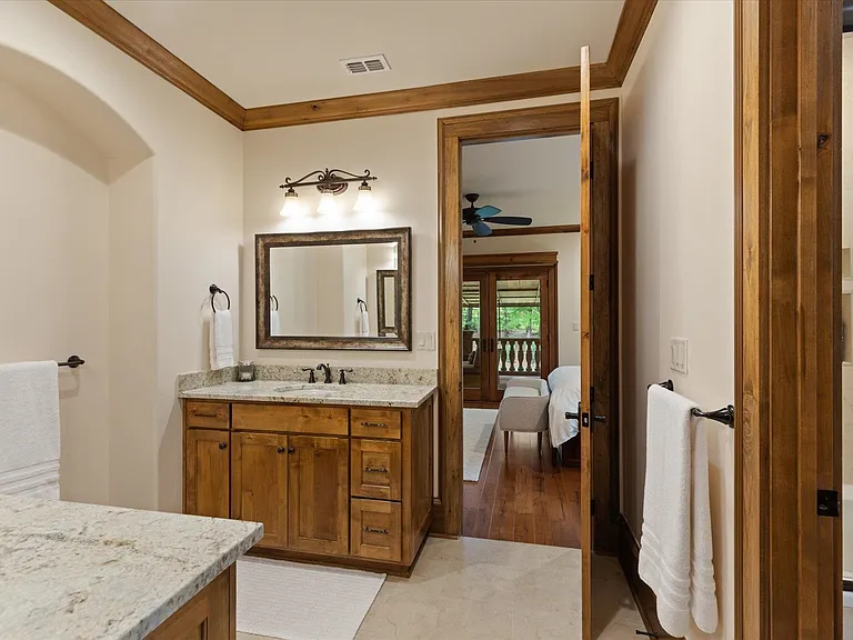 3705 Champions Ridge Ln — Photo 36