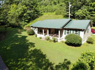 385 Clinton Stiltner Rd, Frenchburg, KY 40322