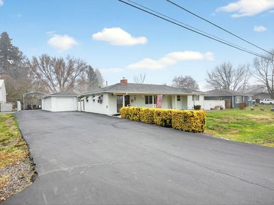 709 Lawnsdale Rd, Medford, OR, 97504