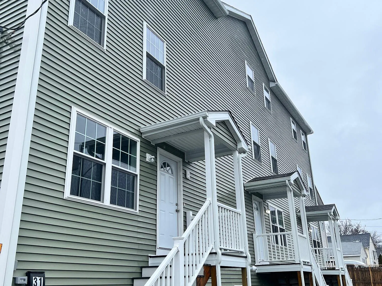 4 bed, 2.5 bath, 1848 sqft, $3,100 — Photo 2