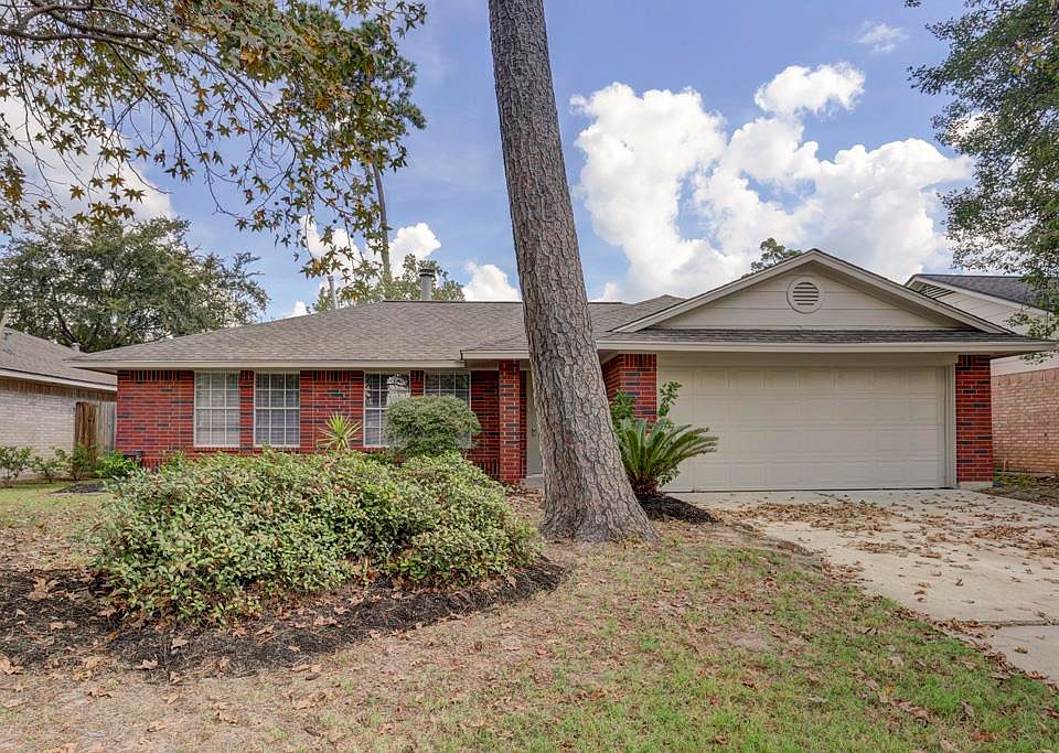 1st image of 2235 Sherwood Hollow Ln