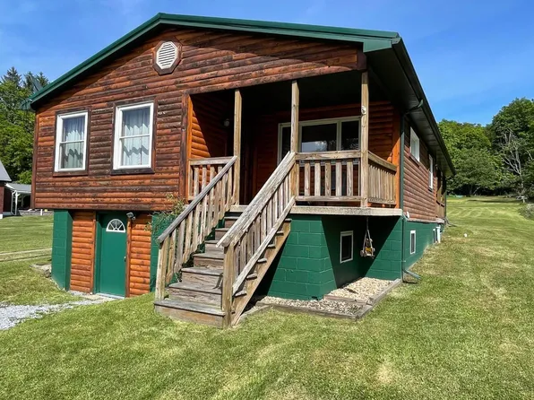 327 Bracken St, Johnstown, PA 15909