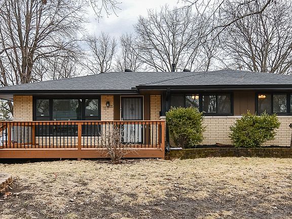 2nd image of 3117 Aurora Ave