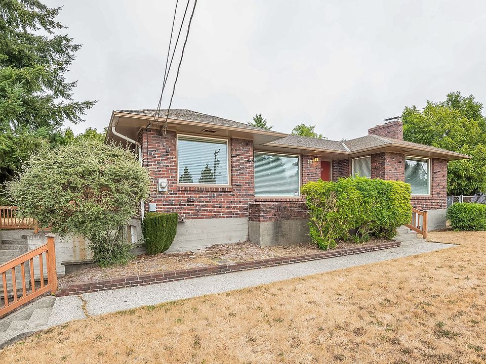 1st image of 3513 Sunset Dr W