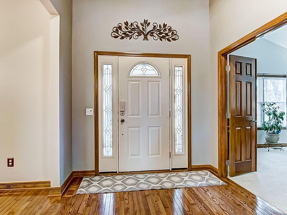 4th image of 4112 Landhigh Lakes Dr