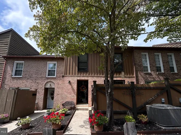 150 Merion Ln, Shillington, PA 19607