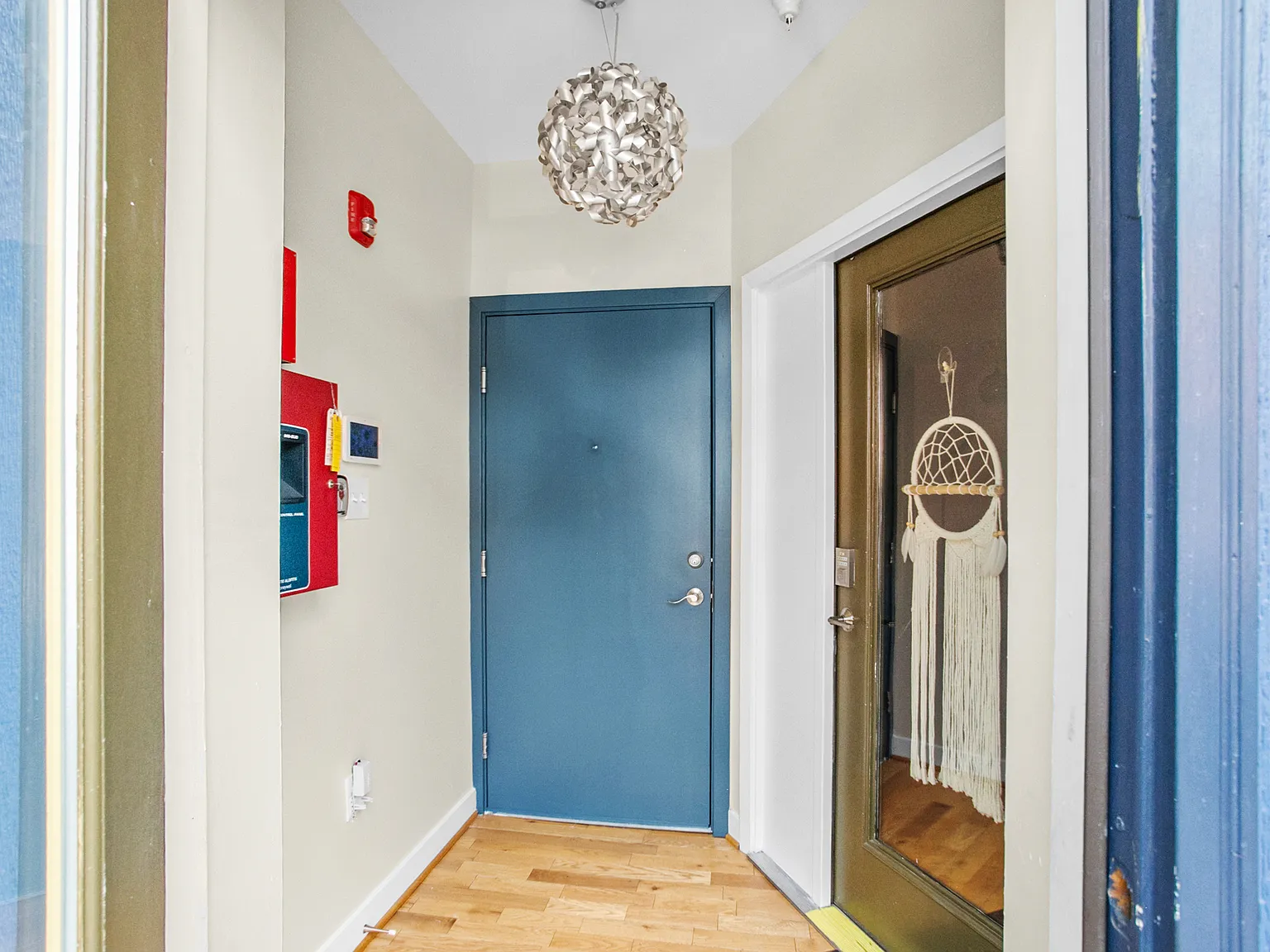 1 bed, 650 sqft, $1,350 — Photo 2